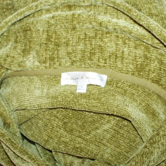Chelsea & Theodore Green half button down Sweater Size Small - Picture 6 of 6